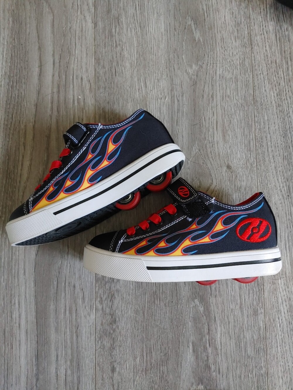 NEW Heeleys Snazzy X2 ( Size 12C)